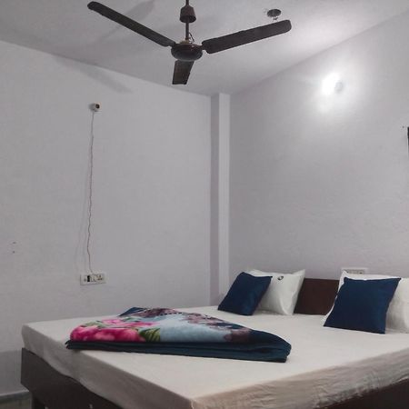 Rohit Paying Guest House Assi Ghat Varanasi Eksteriør bilde