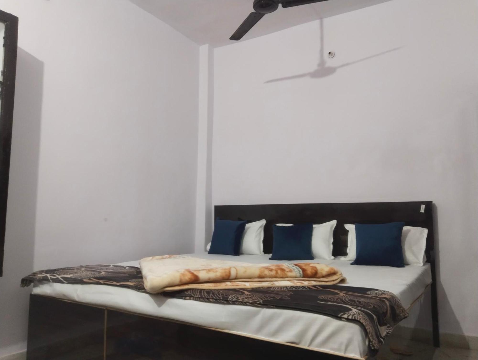 Rohit Paying Guest House Assi Ghat Varanasi Eksteriør bilde